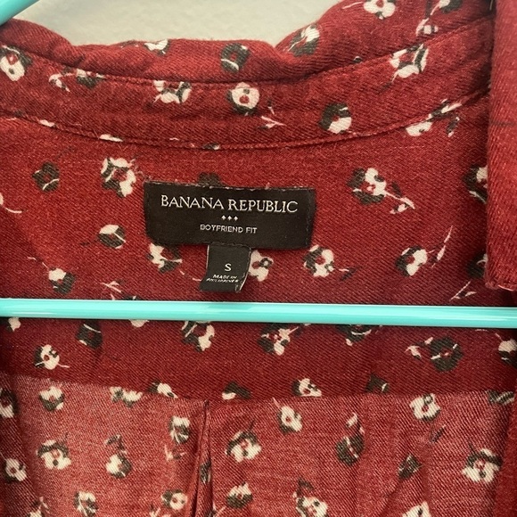 Banana Republic boyfriend fit button up - Picture 3 of 4